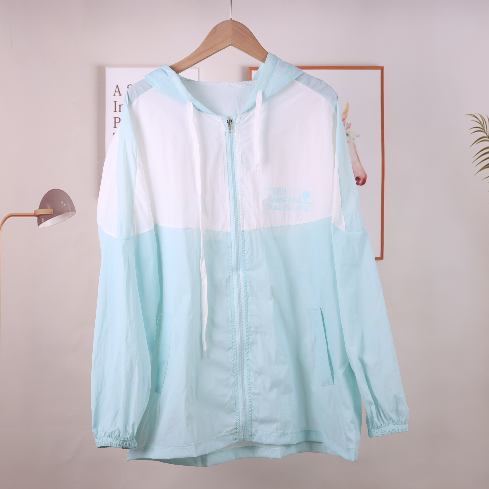 English large-sized sun-protective clothing for women in 2022, short cycling clothes, loose and versatile student sun-protective clothing, thin short jackets pic 3