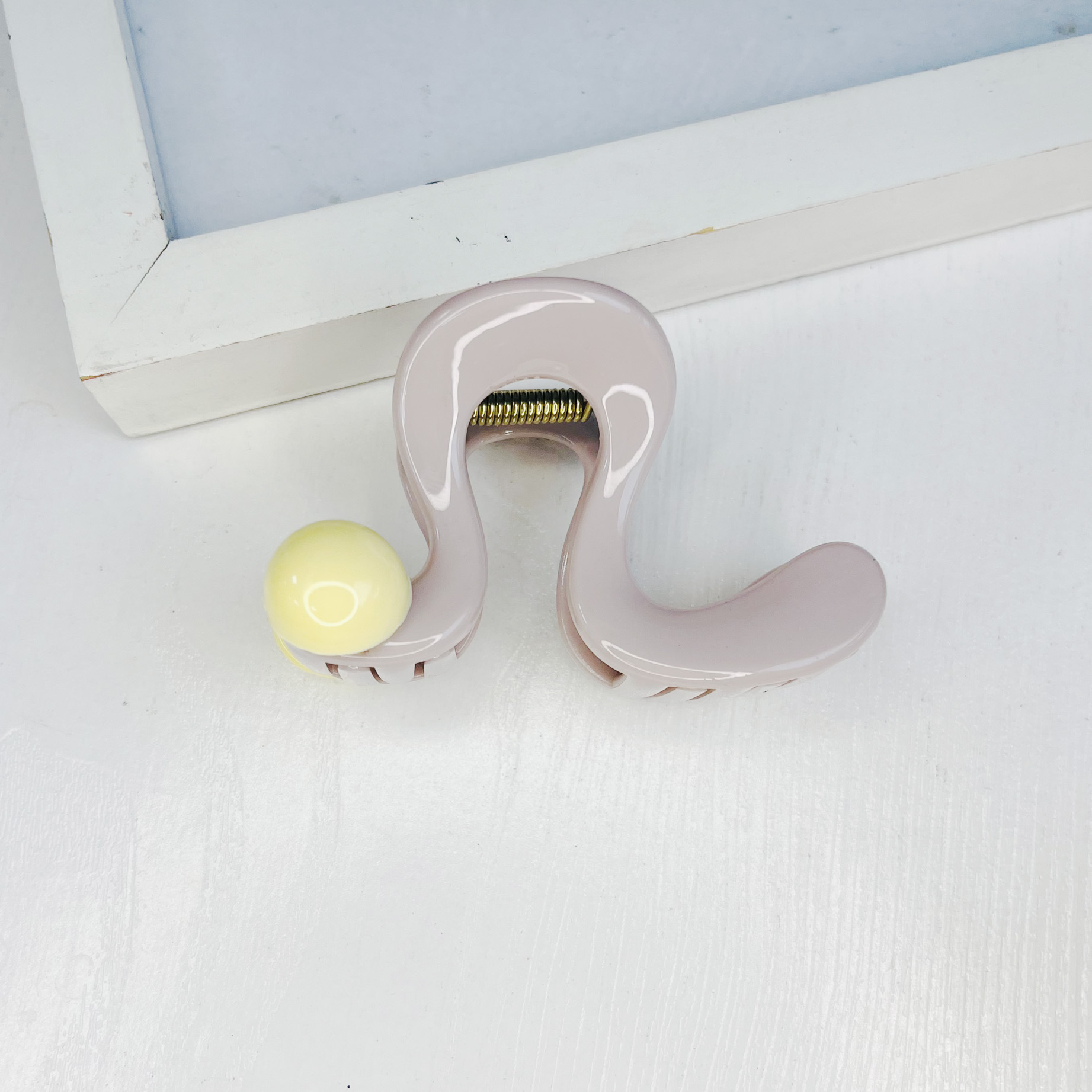 The 2025 National Trend series hairpins feature a niche design with geometric leopard print pearl hairpins, exuding a feminine and high-end charm. They are medium-sized semi-clip headwear pic 39