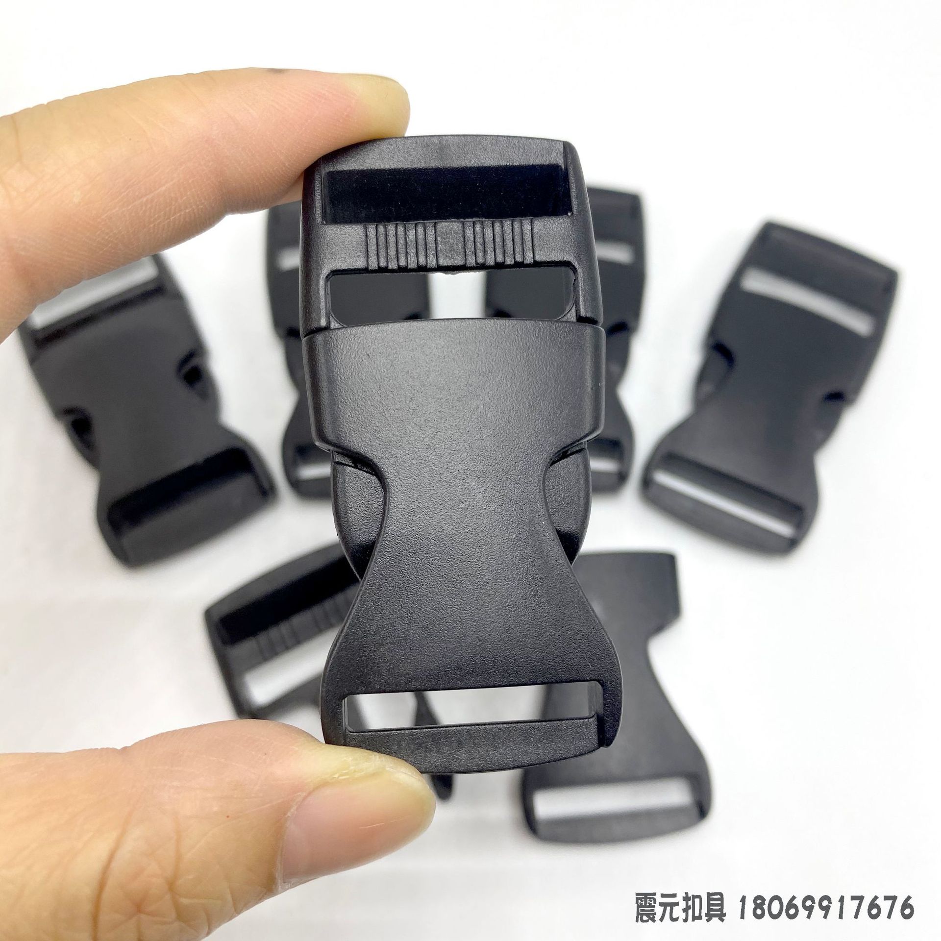 POM pull-tab polyoxymethylene adjustable snap fasteners of 1.0-2.5cm are available in stock for luggage accessories and plastic sockets for backpacks pic 9