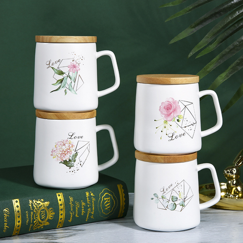 北欧陶瓷杯素雅花卉马克杯带竹盖小清新水杯带密封木盖杯子详情4