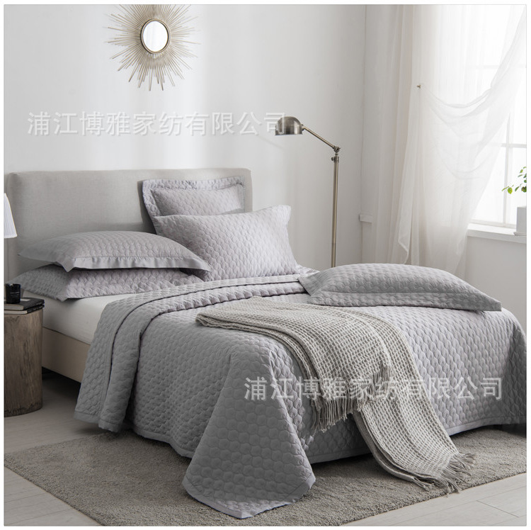 The manufacturer supplies summer quilted cotton bed sheets, pure cotton three-piece sets, skin-friendly quilted quilts and bed covers across borders, suitable for all seasons pic 4