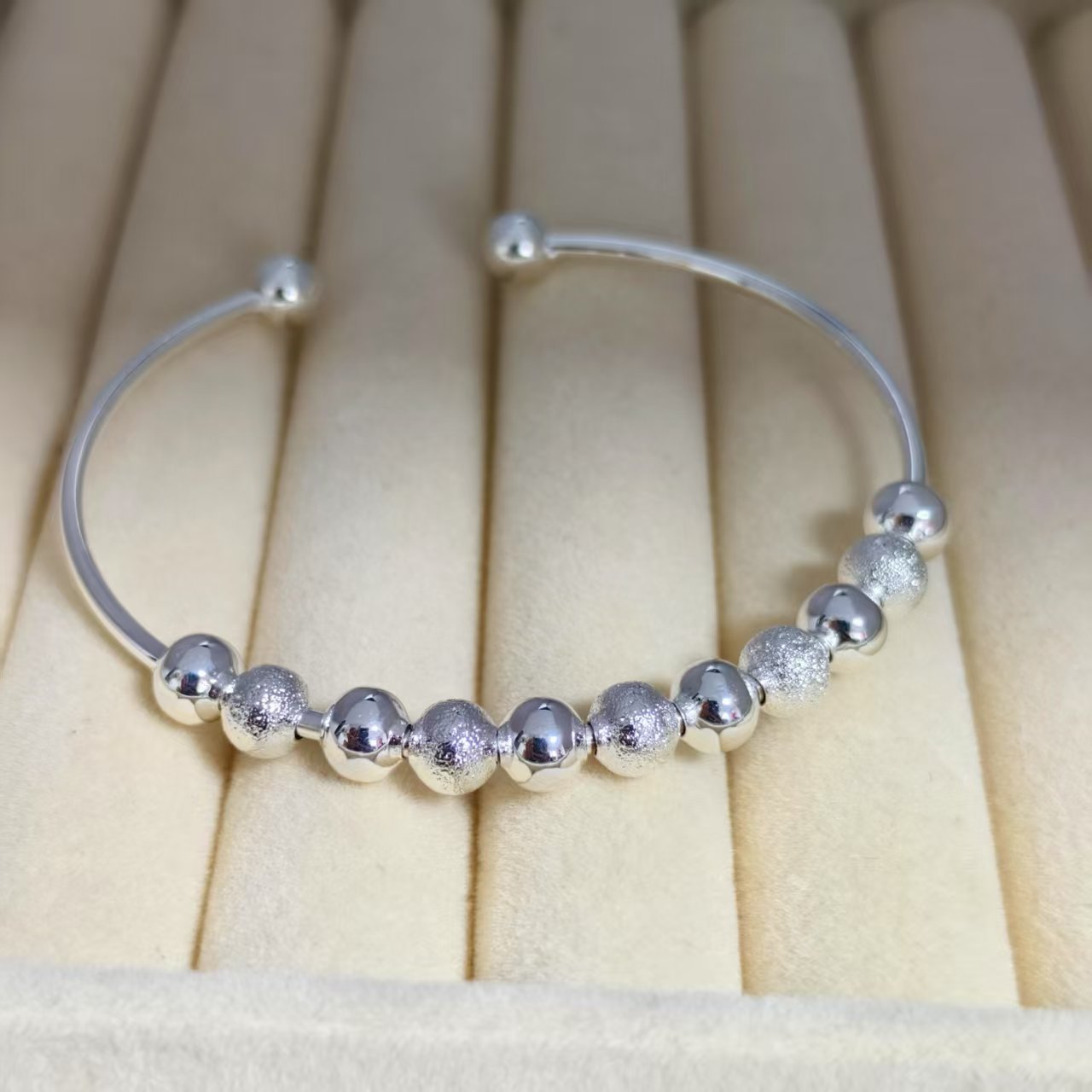 Circular meteor shower silver-plated bracelet, a simple and youthful silver jewelry bracelet with an ins design sense for women, as a gift for your girlfriend pic 46