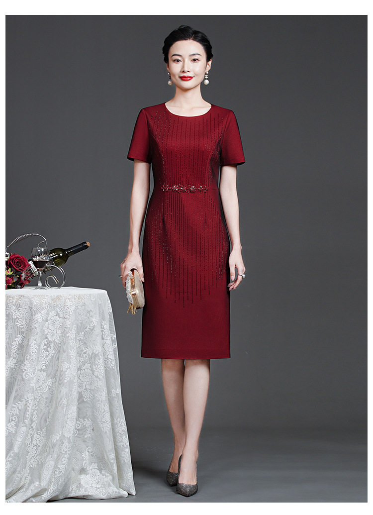 Venta directa de fábrica 2023 otoño invierno nuevo estilo manga larga con peluche temperamento modesto vestido de mamá de mediana edad y edad vestido de tamaño grande pic 11