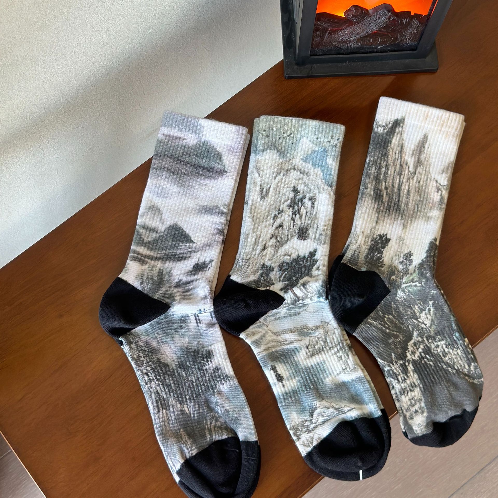 国潮国风男袜复古水墨山水画意境国潮中筒袜印染棉袜匠心设计款袜子男详情7