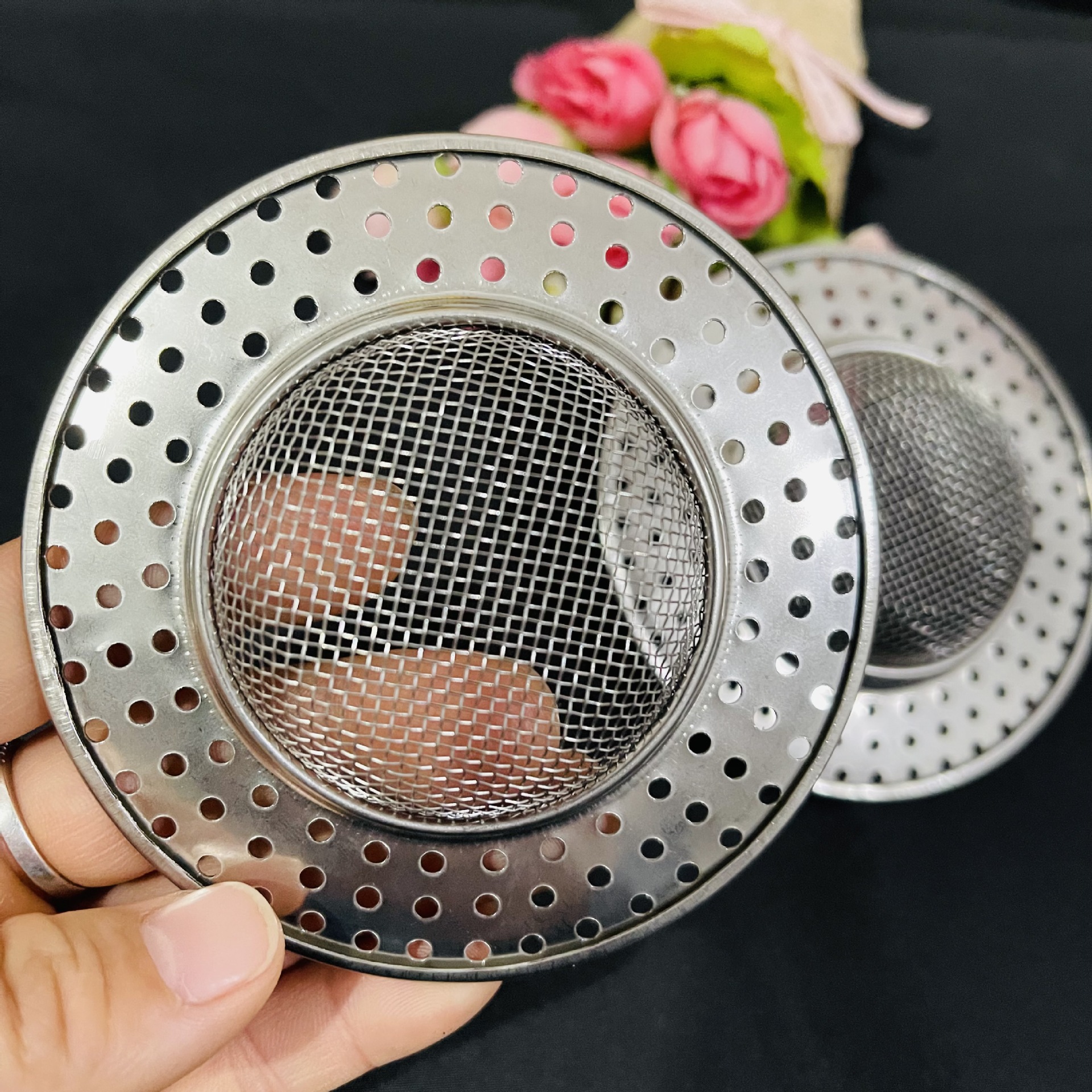 Universal stainless steel filter screen for kitchen sink, vegetable basin, sewer garbage filter screen, sink leaky plug head, 2 yuan pic 3