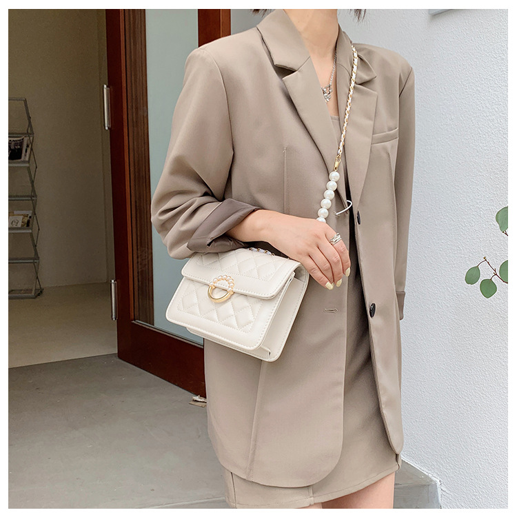 夏天迷你小包包2022新款潮珍珠链条包女包夏季百搭白色单肩斜挎包详情15