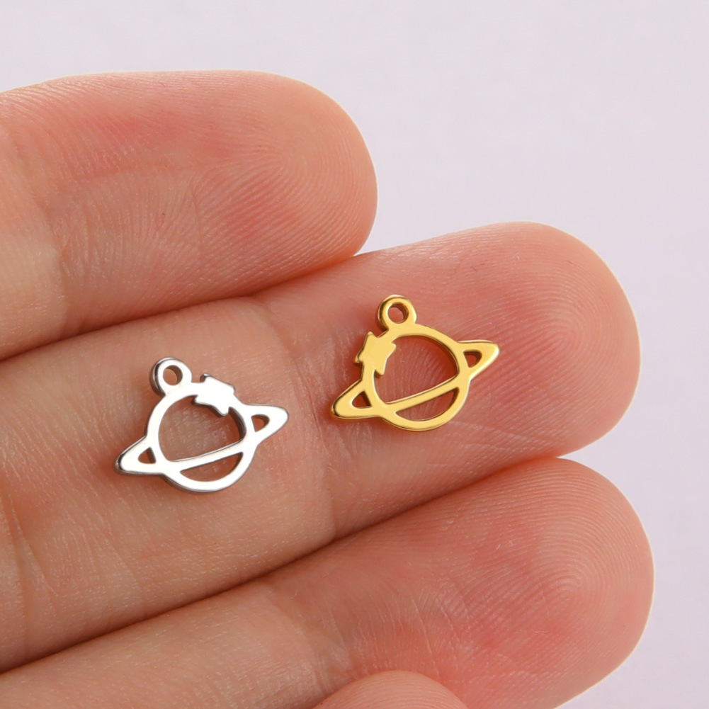 Stainless steel jewelry making, planet crowns, star small ornaments, pendants, bracelets, necklaces, DIY accessories, wholesale in stock pic 6