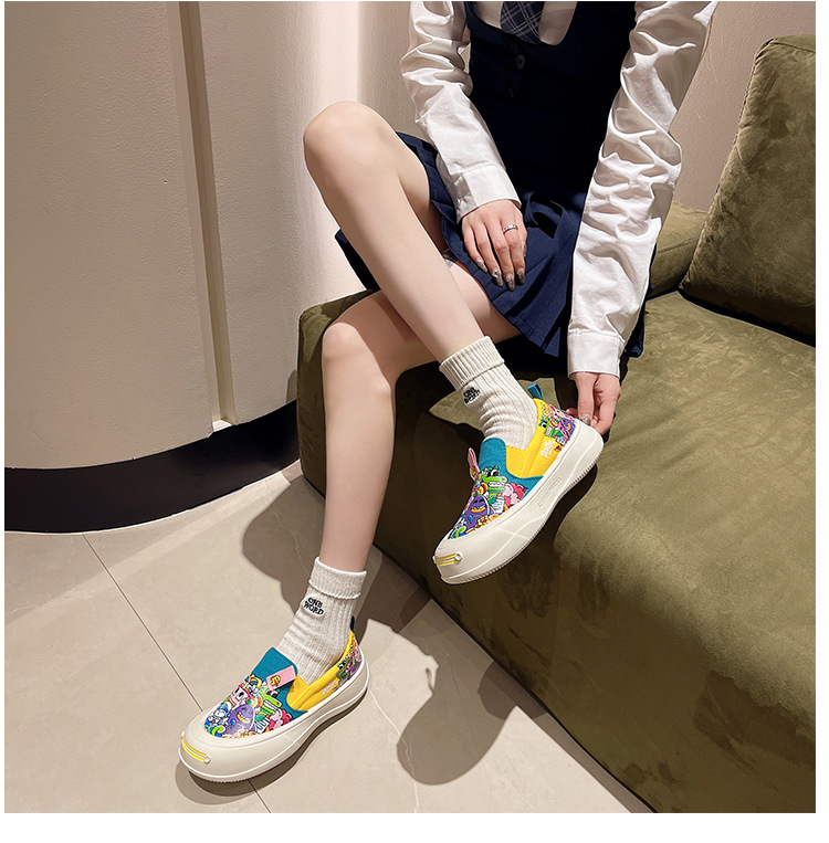 可爱卡通懒人一脚蹬厚底透气帆布鞋女涂鸦2024春秋新款休闲鞋批发详情9
