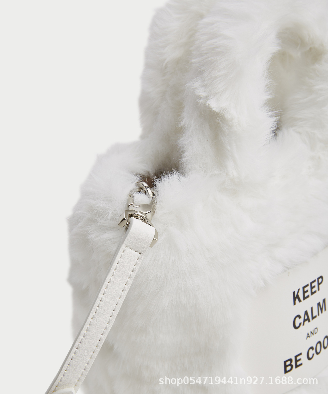 厂家直销秋冬新款毛绒手提包水桶包手提包时尚百搭详情7