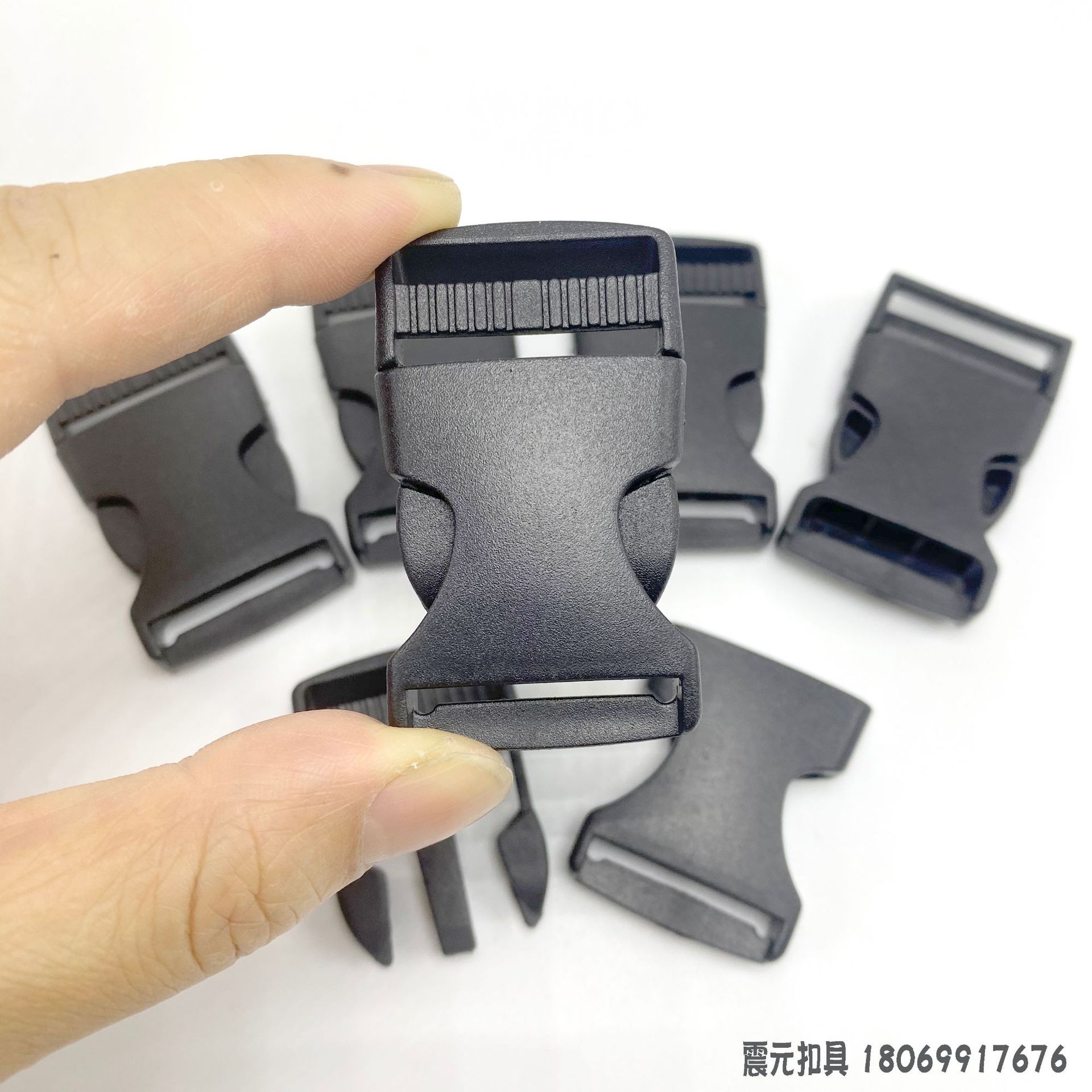 POM pull-tab polyoxymethylene adjustable snap fasteners of 1.0-2.5cm are available in stock for luggage accessories and plastic sockets for backpacks pic 7