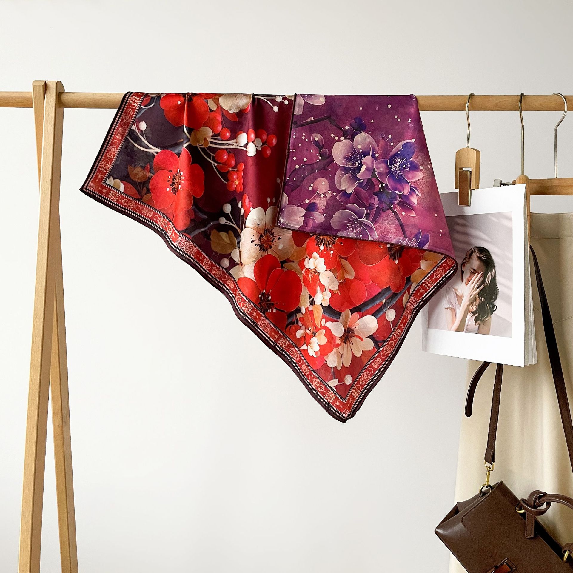 国潮中式山水丝巾方巾高级感高档香云纱装饰围脖夏季防晒披肩现货批发详情20