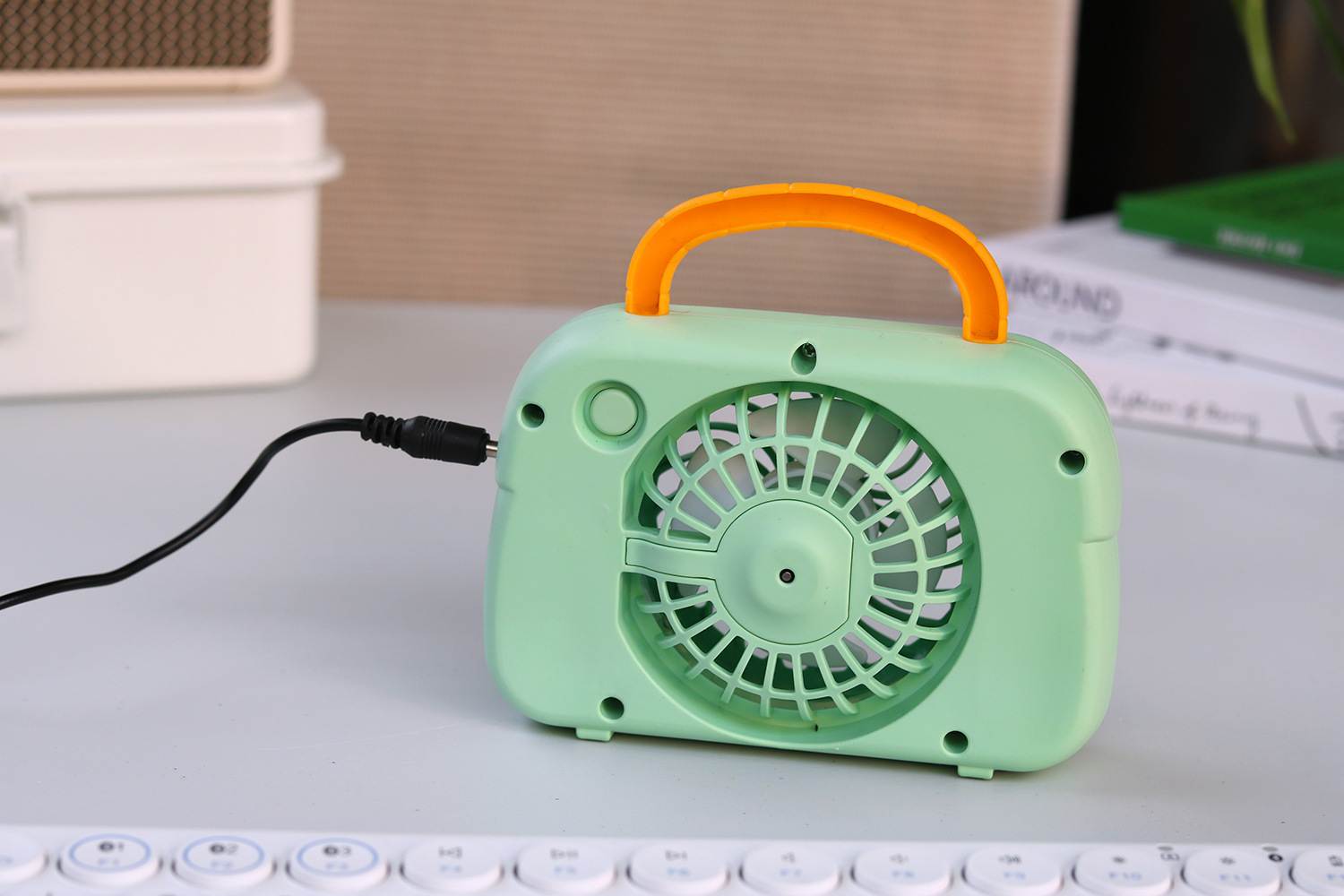 2022新款创意手提包风扇卡通老虎七彩夜灯相机风扇USB充电桌面照相机风扇详情10