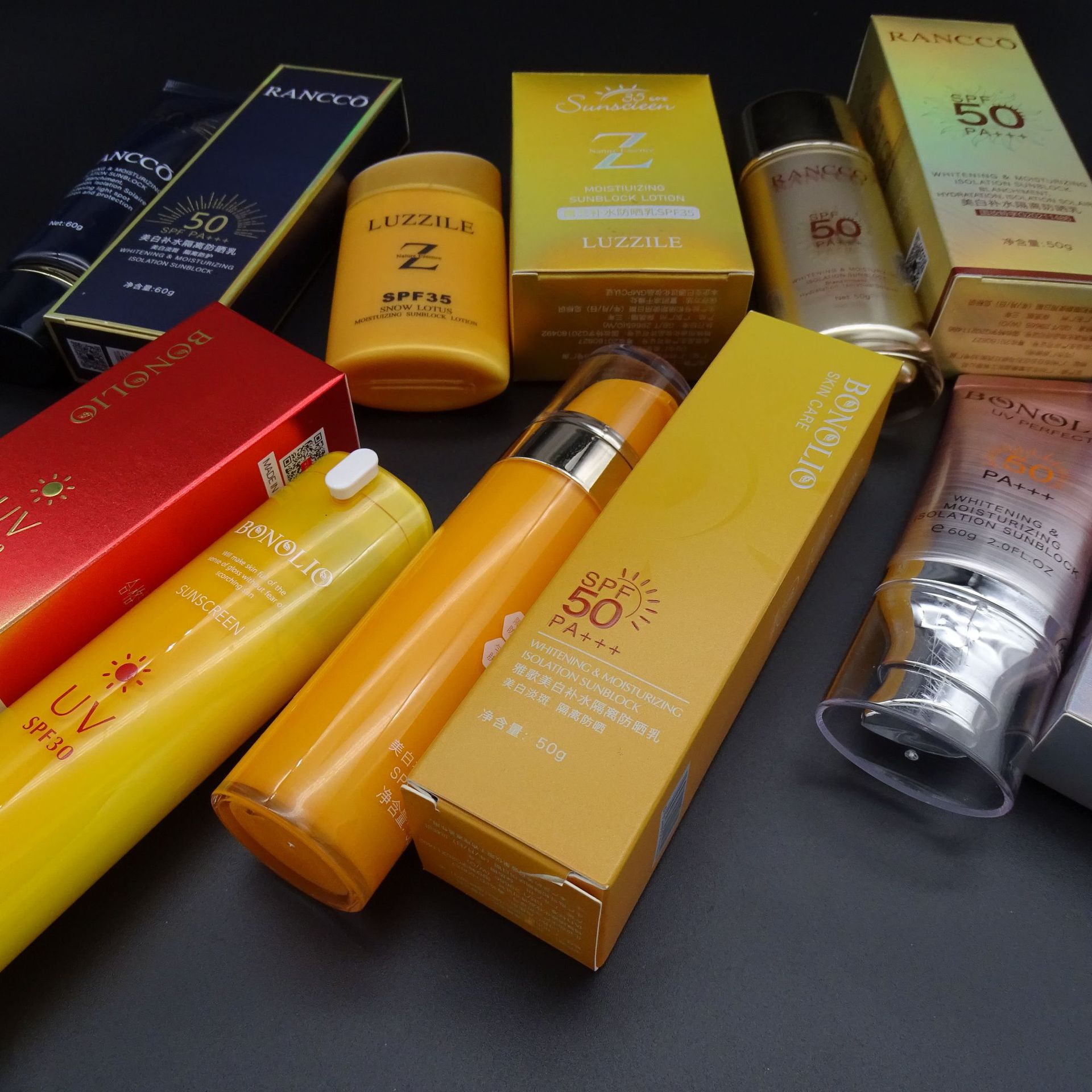 颜蔻补水保湿防晒霜美颜防护隔离防晒乳SPF50 PA+++详情2