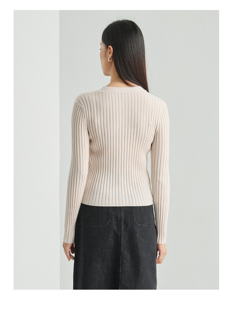 2024 Early Spring new collection: 15-stitch seamless texture all-wool knitted sweater, slim V-neck, soft and smooth, zero pressure thin cardigan pic 22