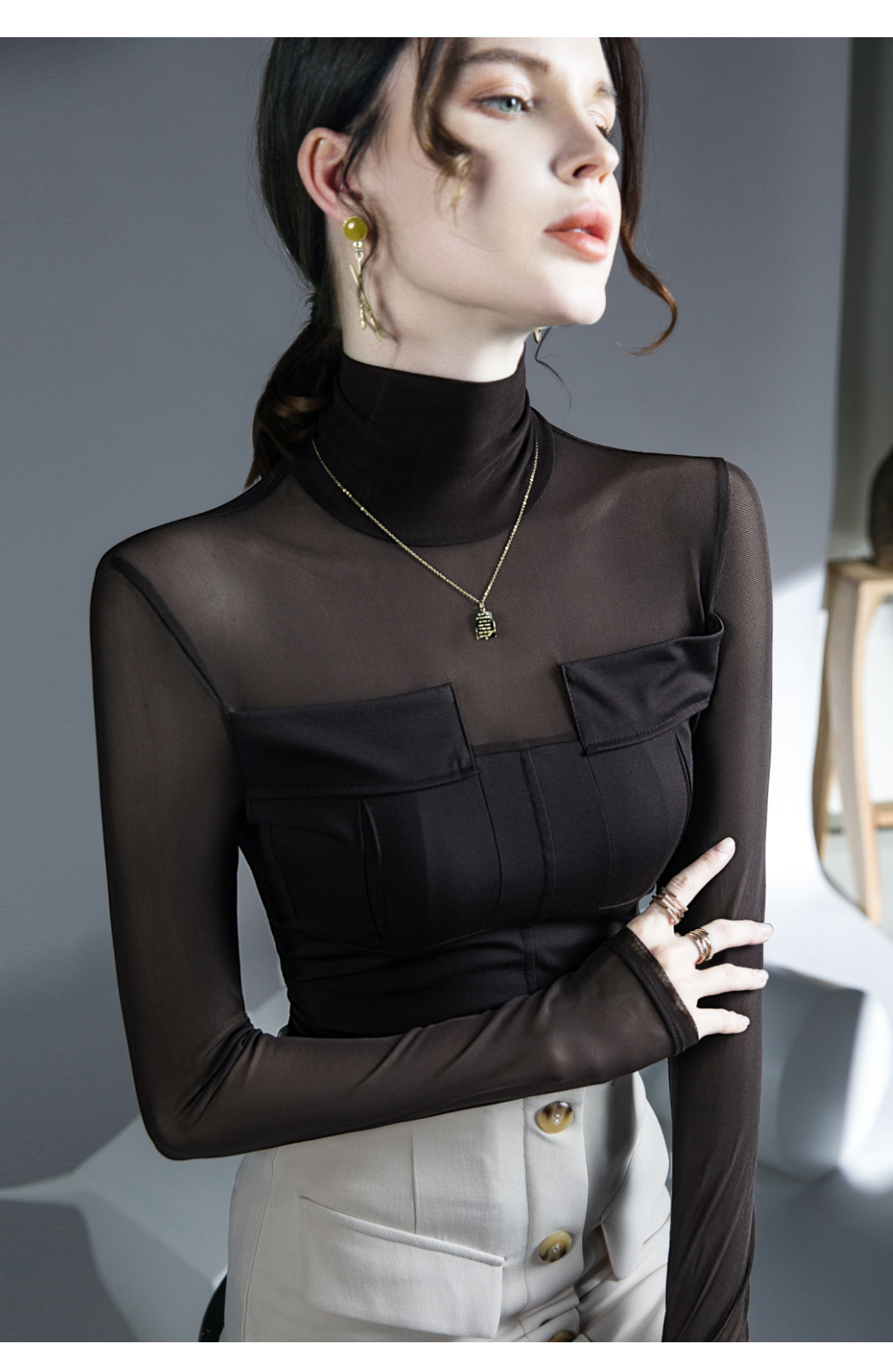 芙笙纪网纱微透拼接上衣秋冬新款内搭打底衫洋气高领长袖详情5