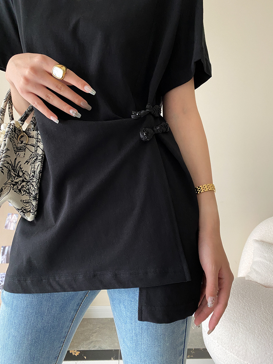 Sinan guoji plato hebilla bifón caída hombro manga camiseta mujer moda cool sentido de diseño verano 2022 nuevo SN1425 pic 32