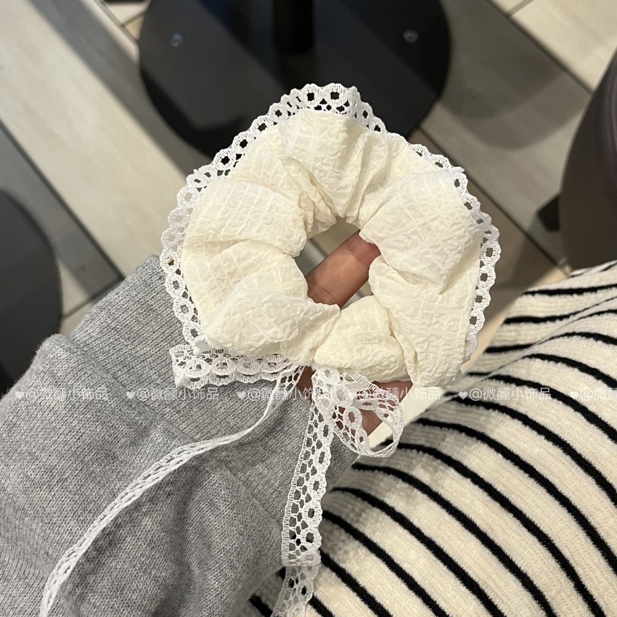 New college-style floral corduroy large hair tie, laid-back ponytail bun, hair tie and hair accessory pic 8