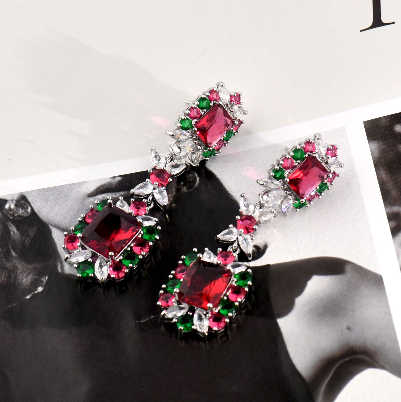 耳饰欧美气质夸张耳钉耳坠锆石满钻新款复古厂家批发现货详情1