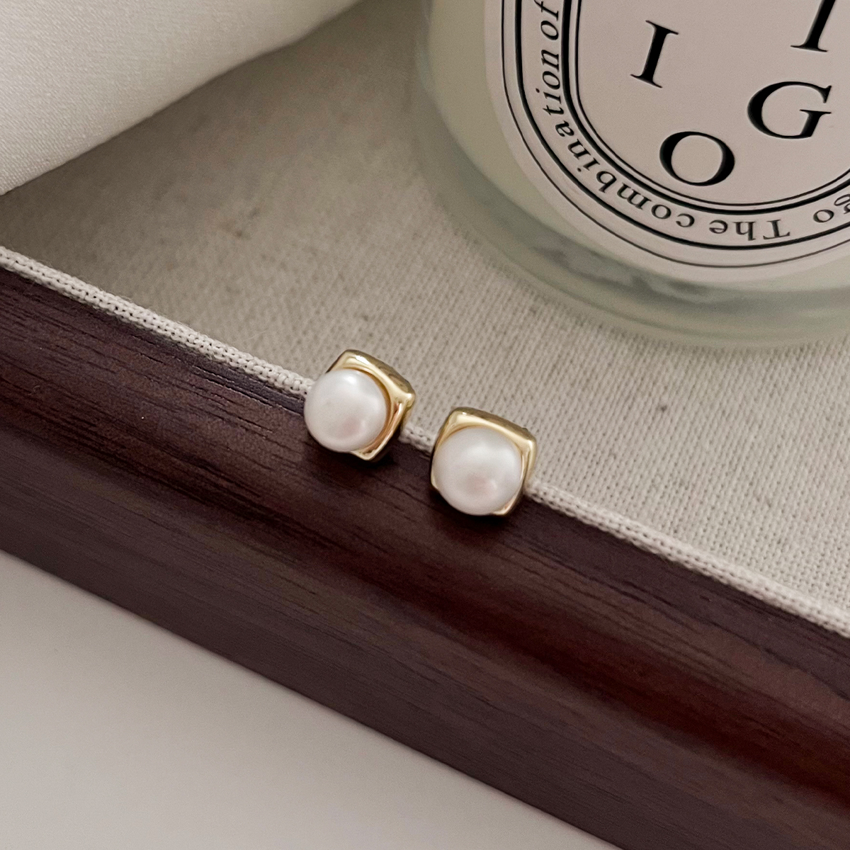 S999纯银足银方形淡水珍珠耳钉女韩国气质简约小众设计感小巧耳饰详情24