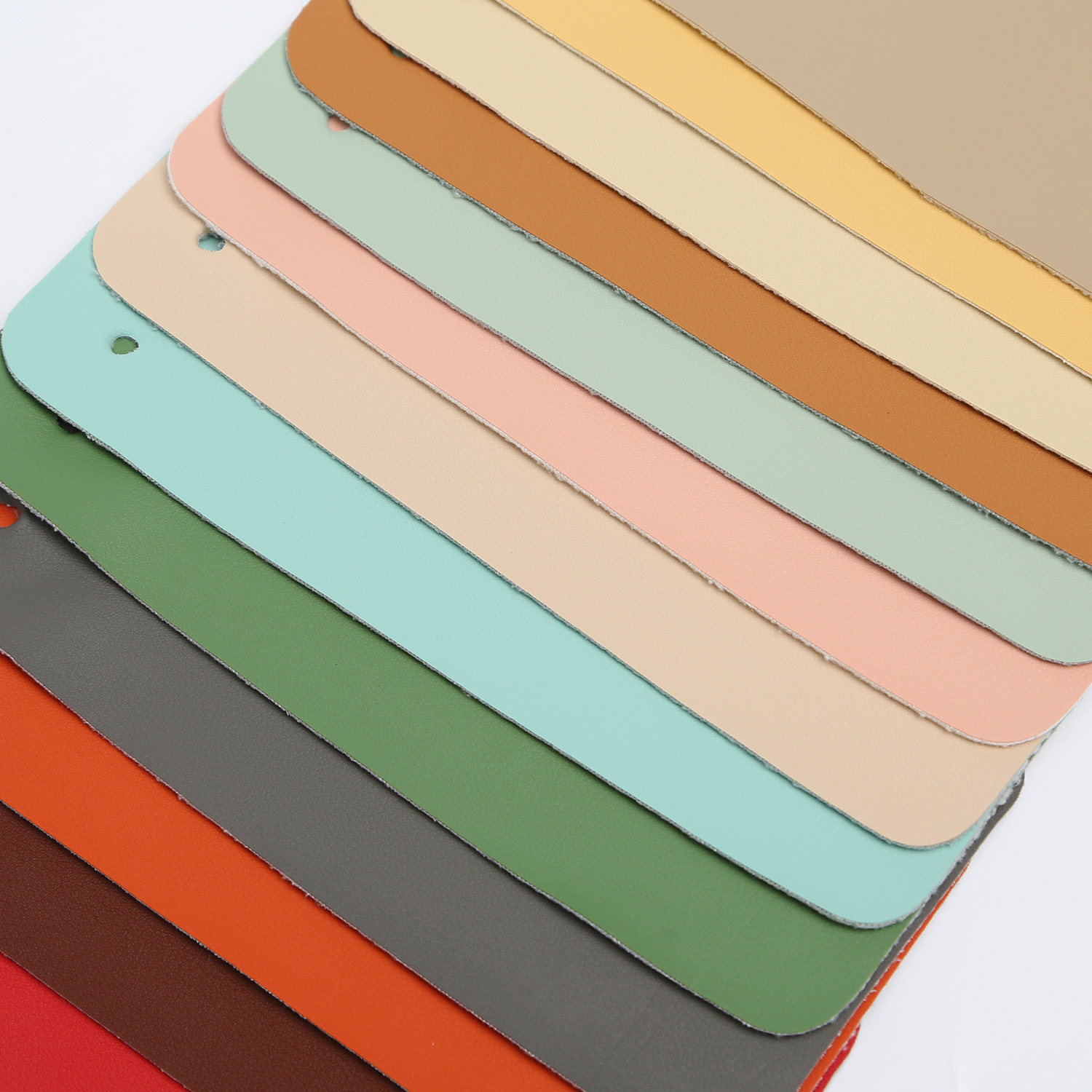 1.4mm人造半PU皮革去污耐刮牛纤底 沙发座椅汽车座套装饰皮革批发详情6