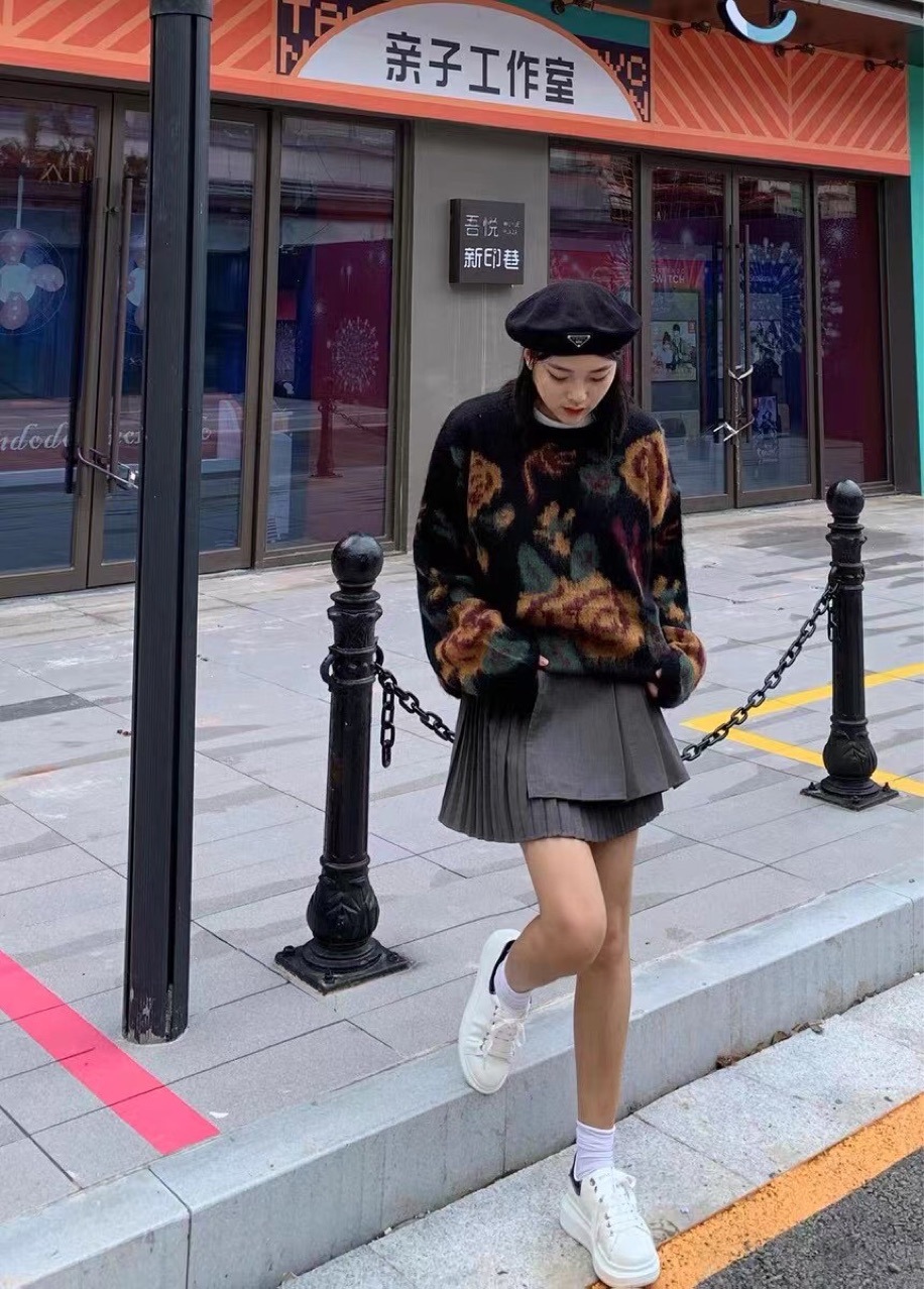 Korean chic autumn retro gradient color laid-back style stylish mohair loose long-sleeved knitted sweater for women pic 7