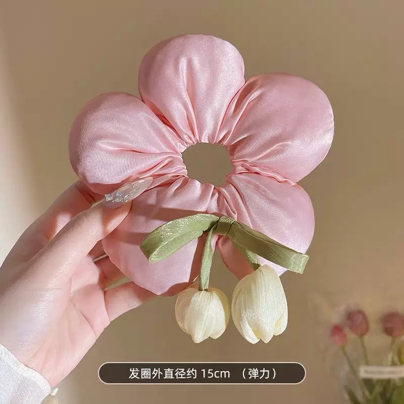 The 2025 new tulip flower large intestine hair band is highly elastic and can increase hair volume at the back of the head. It is a fluffy hair tie and a versatile hair accessory pic 1