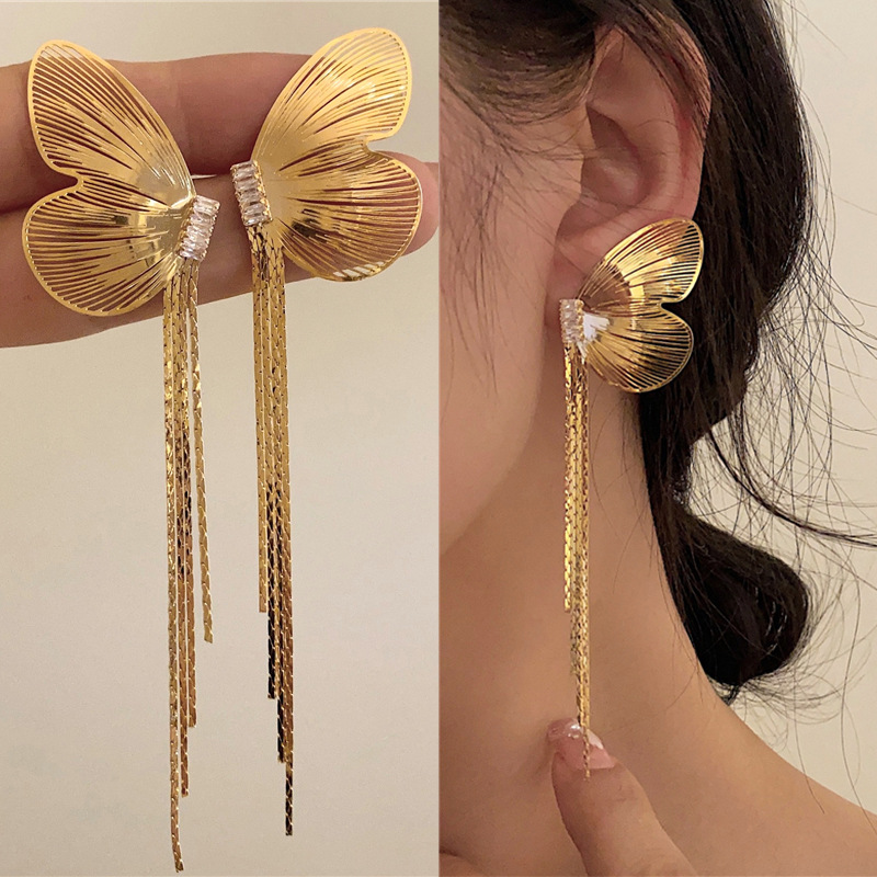 High-end, light luxury metal earrings for women, new style in 2025, with a unique and niche design. Stylish Korean earrings pic 19