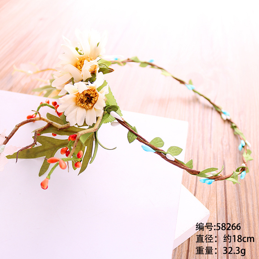 2018 Korean-style forest-themed bridal headwear and hair accessories, artificial flowers, antler garlands, studio wedding photography headwear and headwear pic 4