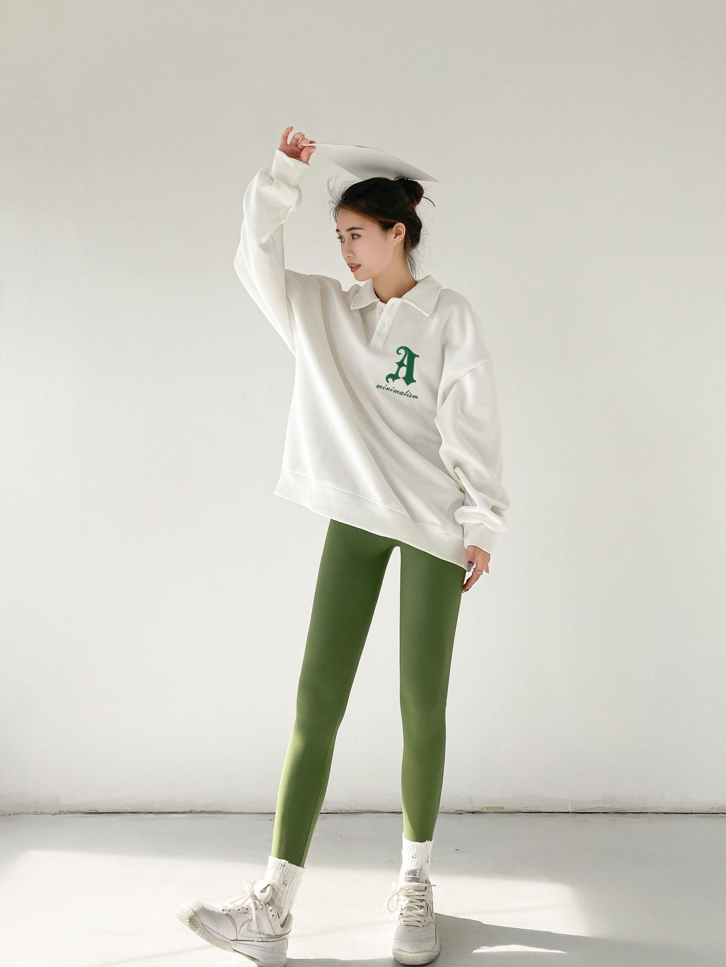 Wholesale of 2023 Spring and autumn tight-fitting high-waisted leggings, water-sparkling Barbie pants, a must-have for lifting buttocks, 9-inch pants, a one-piece replacement for women pic 75