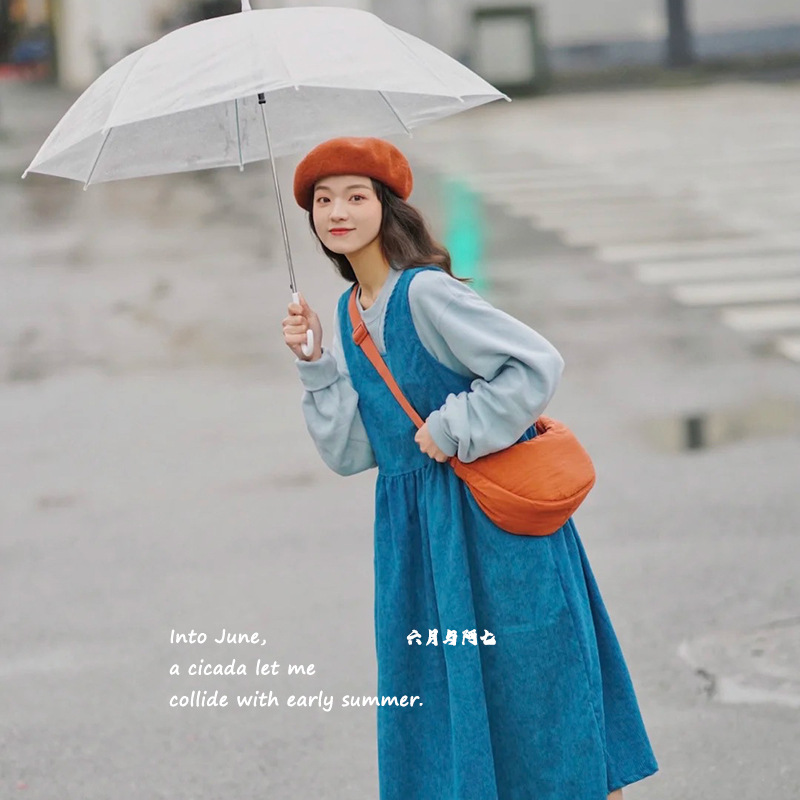 U家试衣间同款女斜挎包小红书尼龙饺子包学生单肩包布包工厂货源详情4