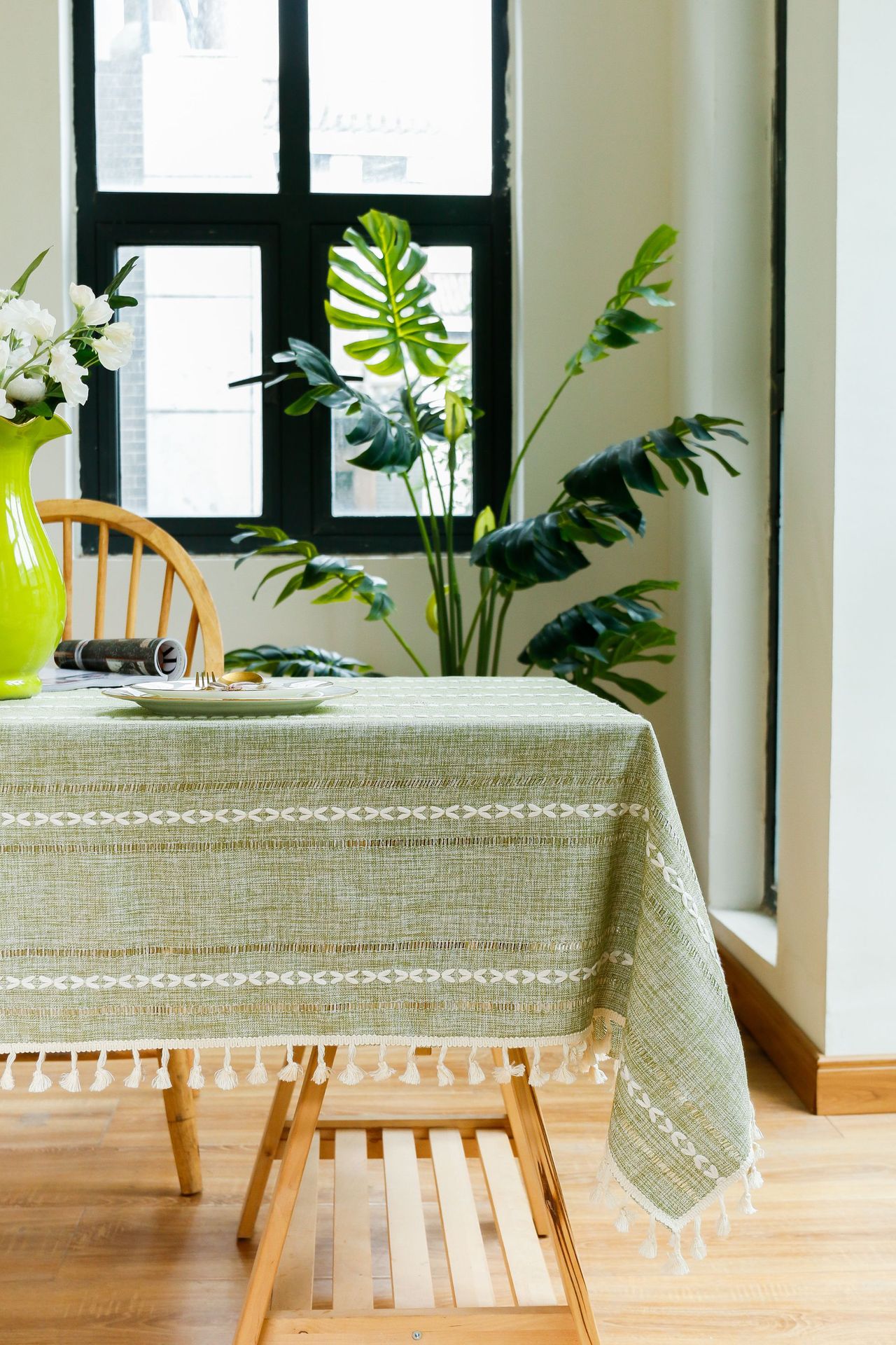 Cross-border retro country tablecloth, green hollowed-out decoration, cotton and linen tablecloth, embroidered decoration, party restaurant picnic mat pic 36