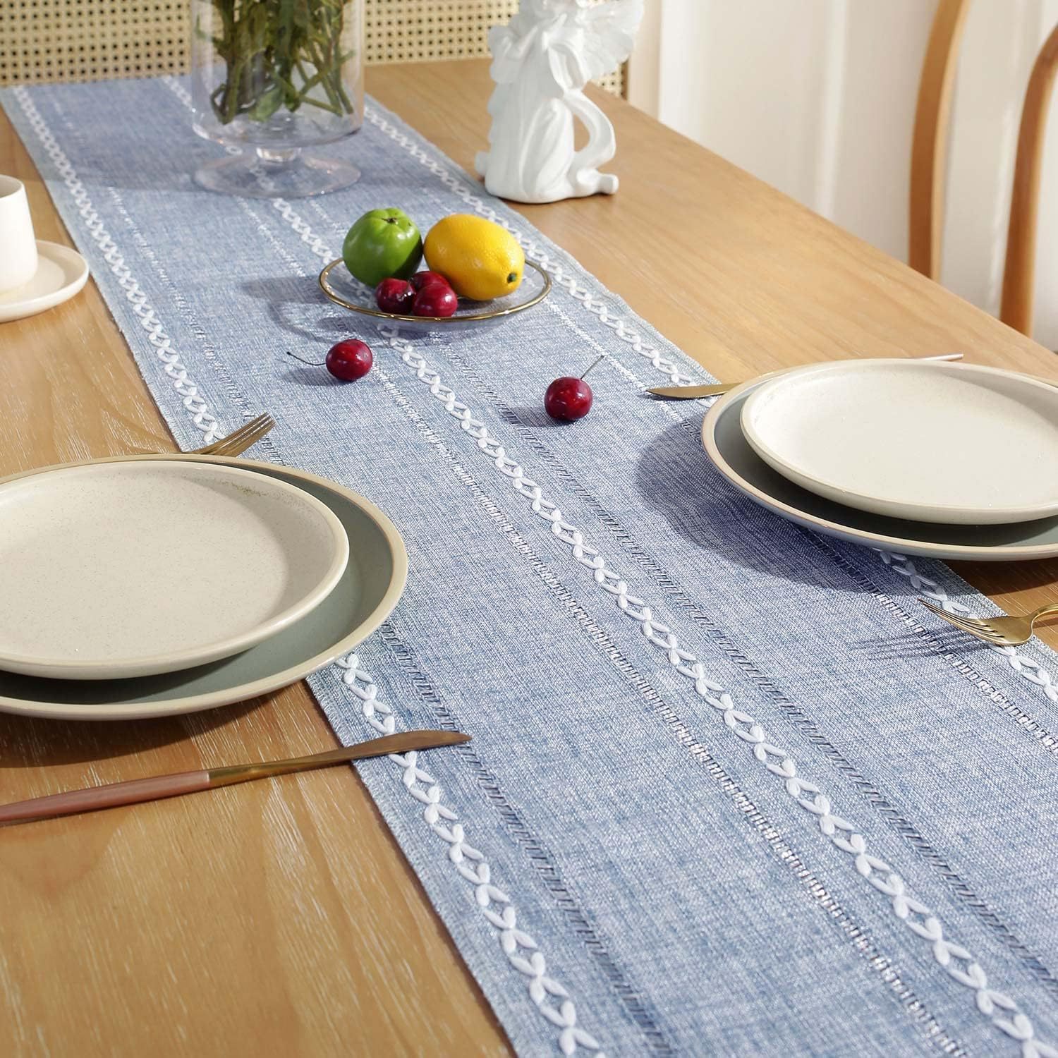 New cross-border Amazon handcrafted table flag, hollowed-out American country white tablecloth, dressing table scarf factory wholesale pic 12