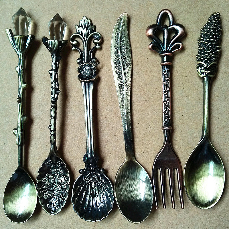 Retro European court tableware 6-piece set: fruit fork, cake fork, pomegranate flower, coffee spoon, small spoon, gold and silver, bronze, dessert spoon, dessert fork, coffee mixing spoon, tableware, ice cream spoon, fork spoon pic 25