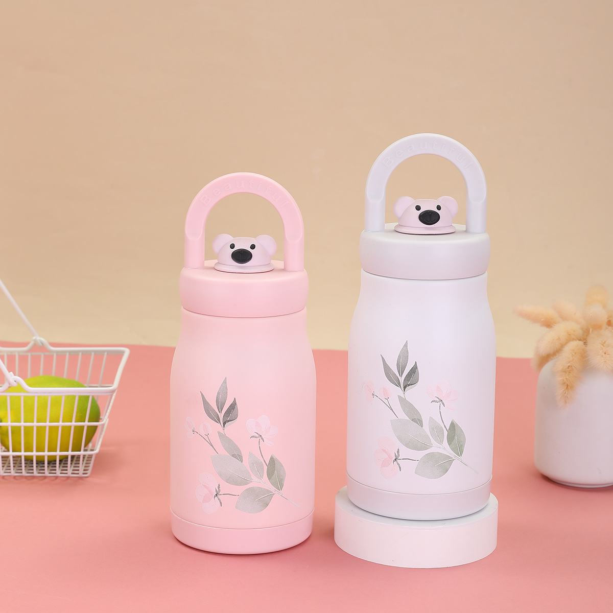 新款316不锈钢保温杯高颜值可乐熊手提壶户外随行便携运动水壶详情3