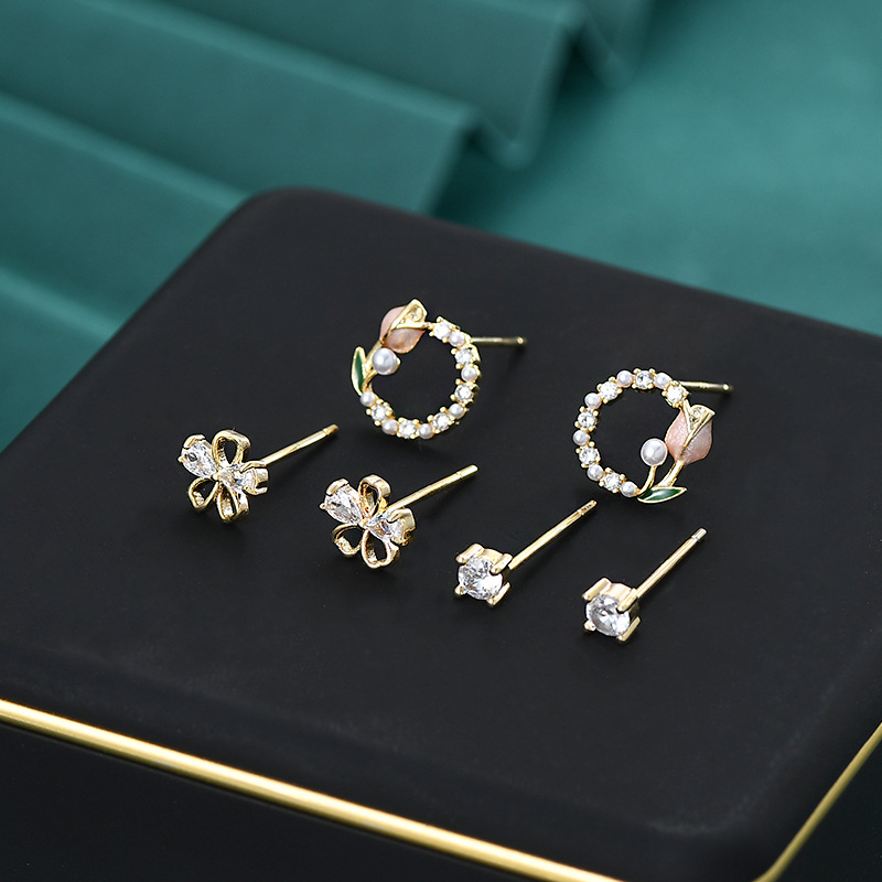 S925银针一卡三对装锆石花瓣养耳小耳钉女ins风气质耳环耳饰品详情4