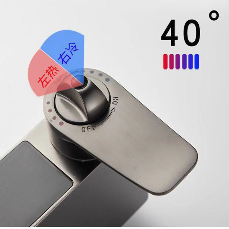 Gun-gray constant-temperature showerhead set, smart piano key household showerhead, digital display constant-temperature household pic 7