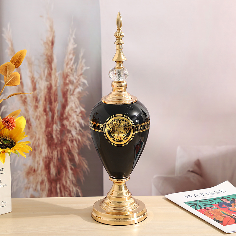 Creative retro ceramic craft products, hotel decorative ornaments, European-style ceramic decorations, classical decorative bottles, candlesticks pic 1