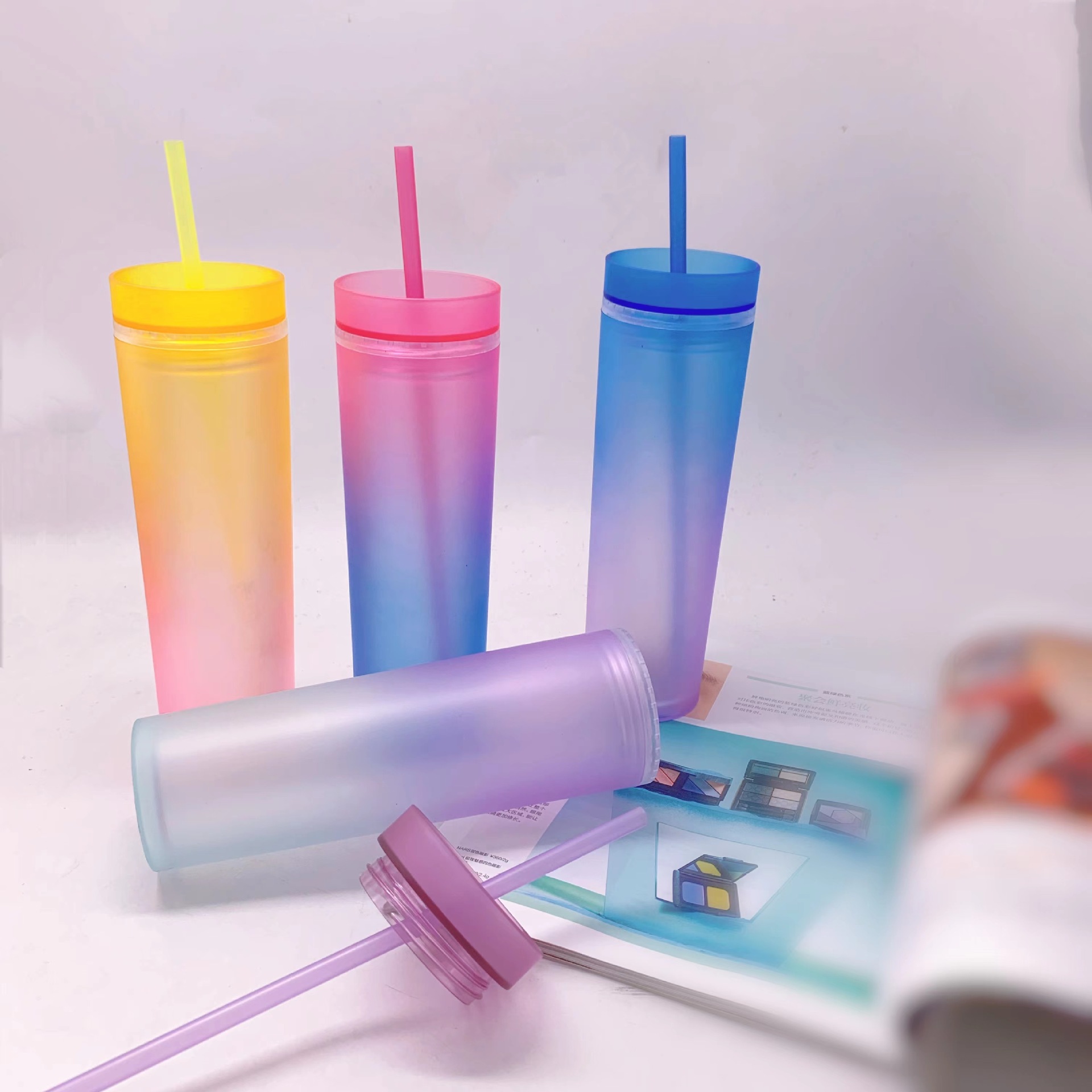 The 2022 new Amazon cross-border best-selling gradient rainbow-colored double-layer sparkling water cup is a slender plastic straw cup with a unique candle design pic 3