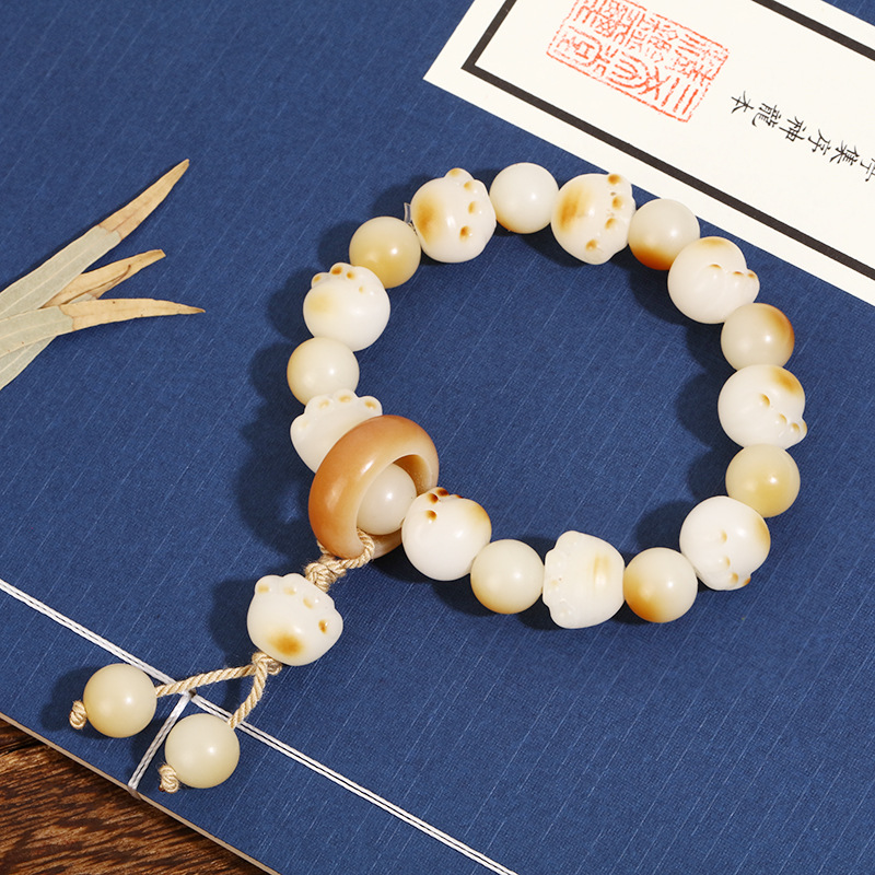 Japanese-style charcoal-burned cat paw running ring bracelet, retro white jade Bodhi seed text play bracelet, cute hand-held Buddhist prayer beads bracelet for a girl pic 4