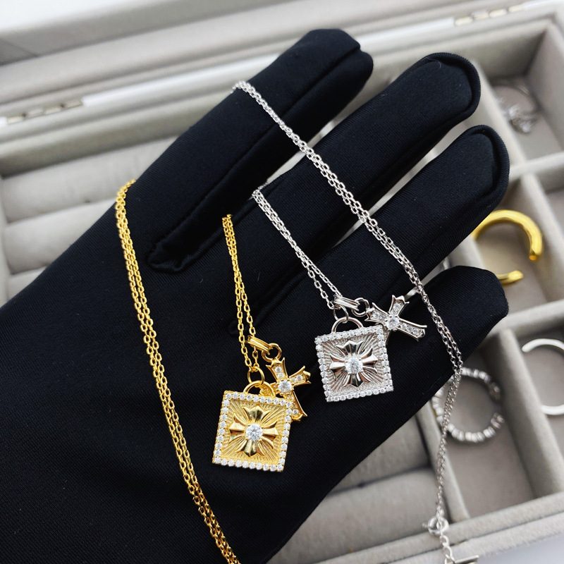 S925银十字花吊坠几何方形项链微镶轻奢电镀真白金颈链气质锁骨链详情16