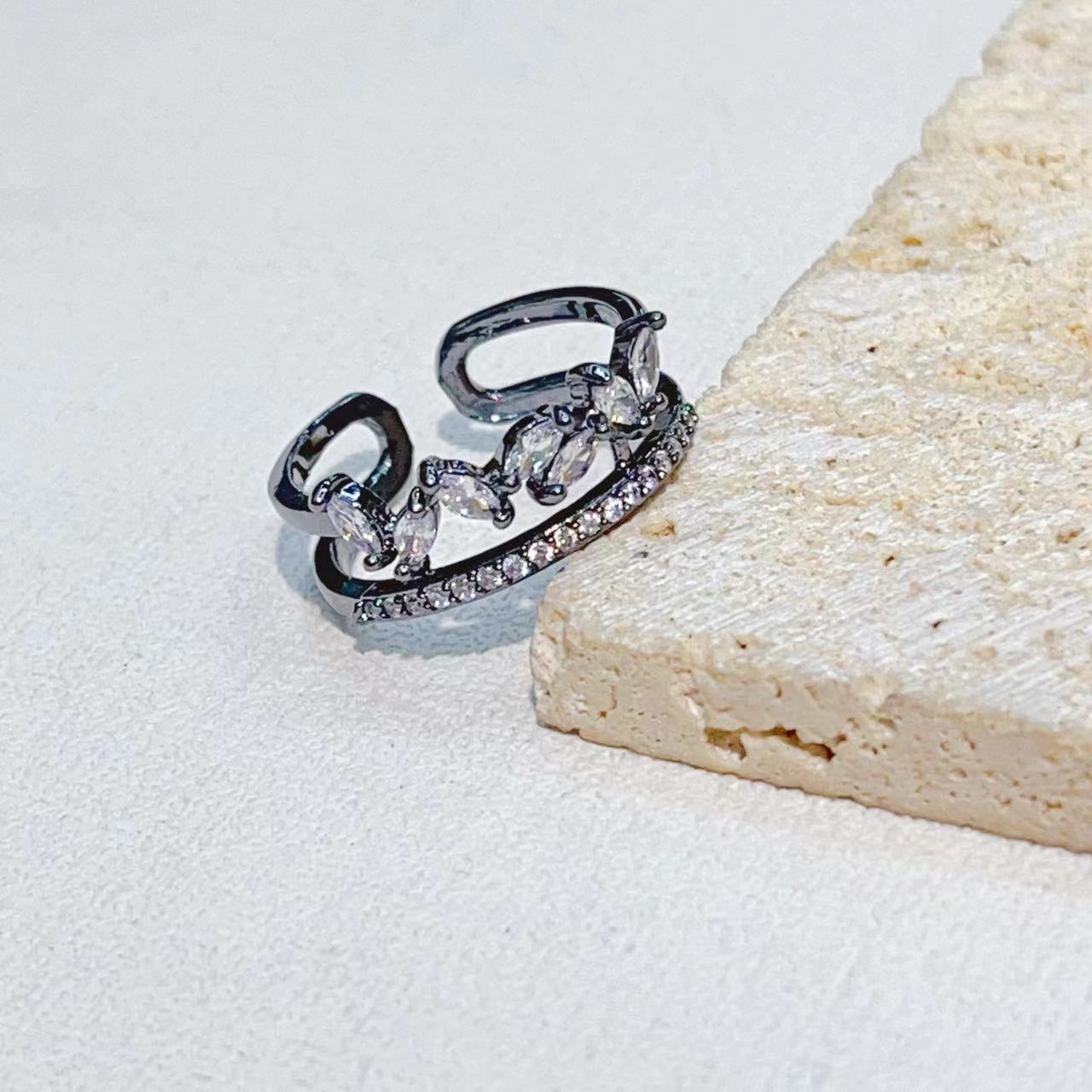 New style ring for women: Fashionable, individual, retro, multi-layer INS style, creative, individual, light luxury pearl open ring for women pic 2