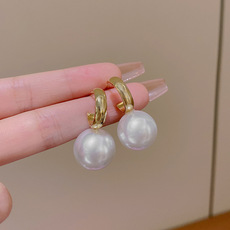 韩国复古珍珠吊坠耳环女ins潮轻奢超闪微镶锆石耳钩款耳饰品批发详情2