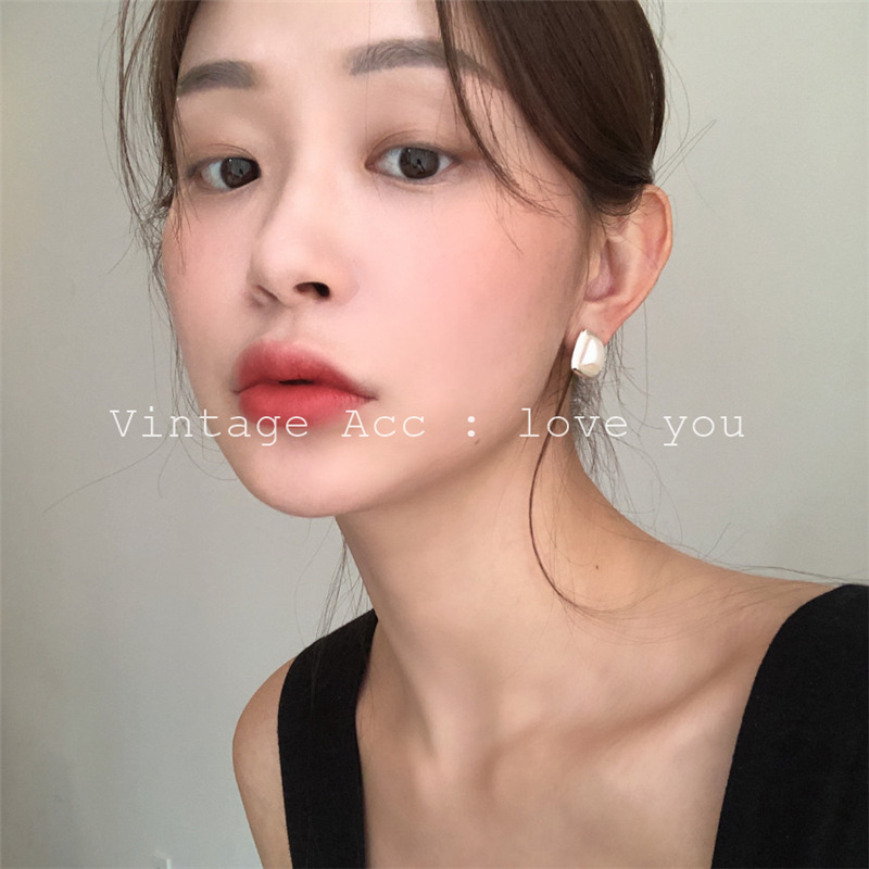 7CC257F4-67AF-484A-BA84-C56B87