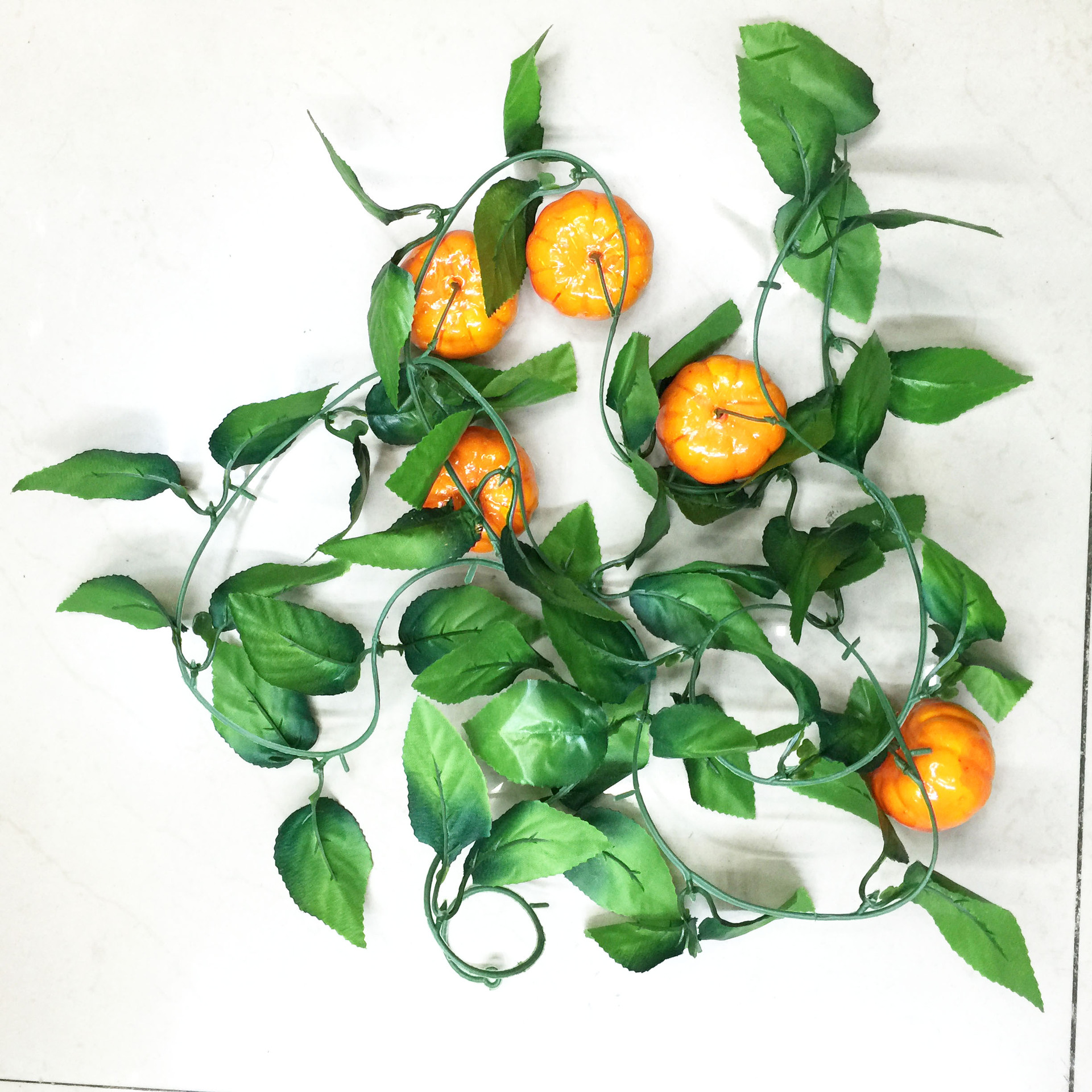 Artificial flowers, artificial lawns, artificial trees, artificial flowers, artificial lawns, artificial trees, tall flower factory, artificial fruits, vegetables, vines, various styles, fruit vines, wall-hanging vines, vines, vines, Yiwu pic 13