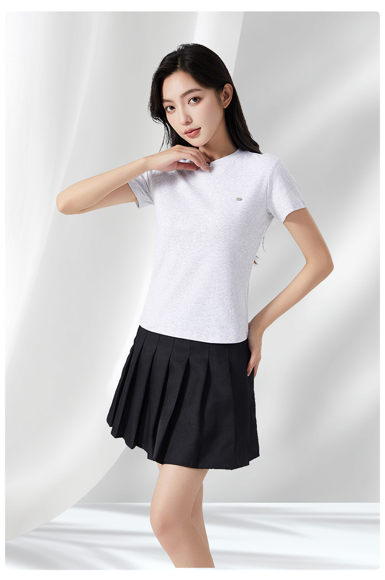 t恤女夏短袖宽松正肩纯棉时尚金属小标休闲圆领套头短袖上衣女T恤详情13