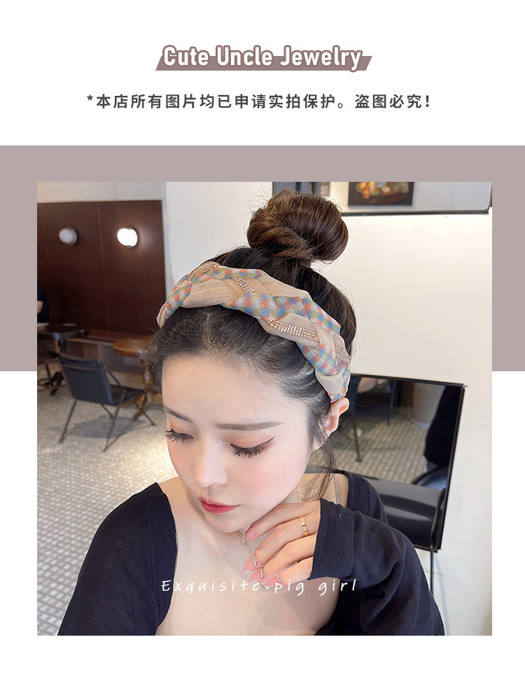 High-end mesh diamond-encrusted hairband, color-blocked twisted headband, wide-edge checkered outside-pressing hairpin, 2023 Internet celebrity new style pic 9
