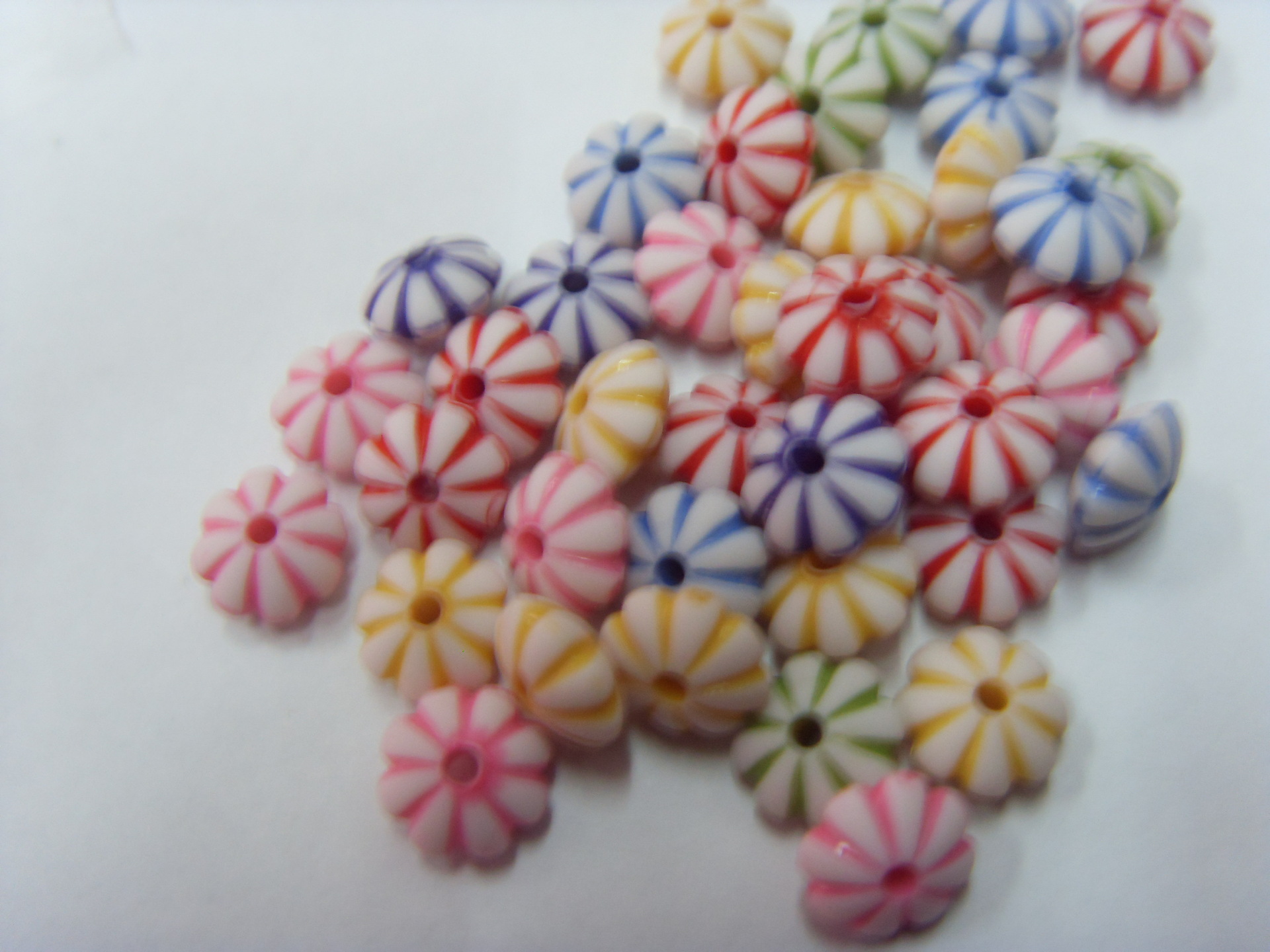 Factory wholesale DIY acrylic imitation jelly color imitation pearl clothing accessories, electroplated beads, antique beads pic 8