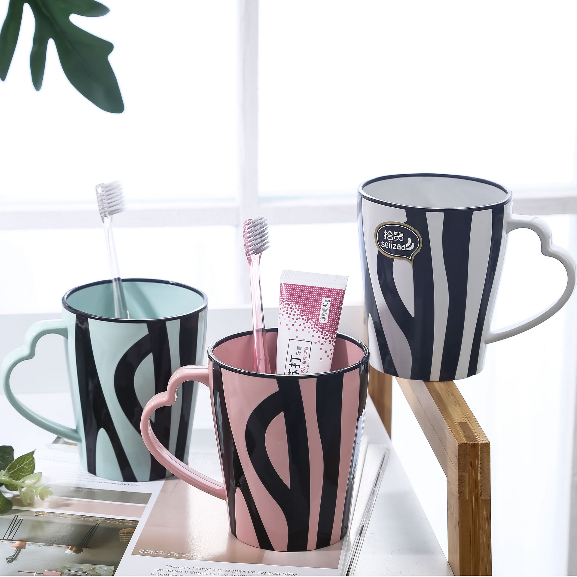 Jinshang Creative Simple Washbasin Cup, Student Mouthwash Cup, Household Brushing Cup, Simple flower Toothpick cup pic 3