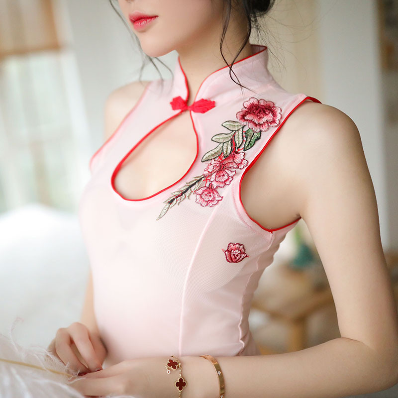 性感情趣制服女火辣古典旗袍复古刺绣开叉睡衣纯欲内衣诱详情6