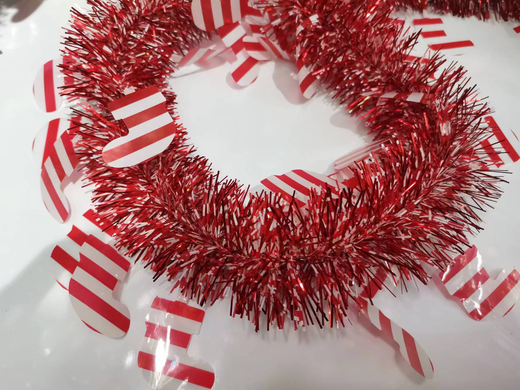 Christmas crutches are decorated with colorful stripes, and Christmas festival decorations are festive and joyous with wool stripes and latte art pic 11